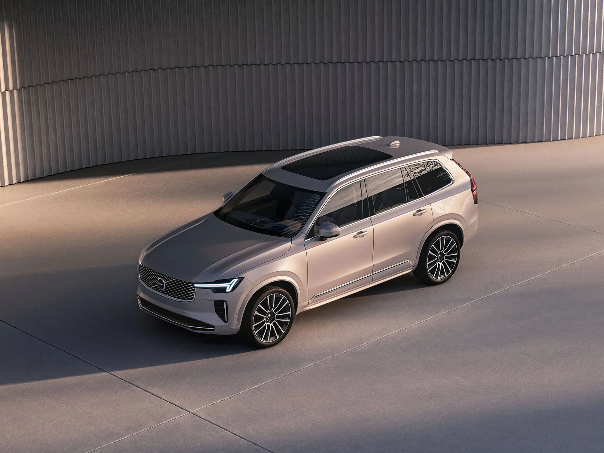 Volvo XC90 М’які гібриди Core